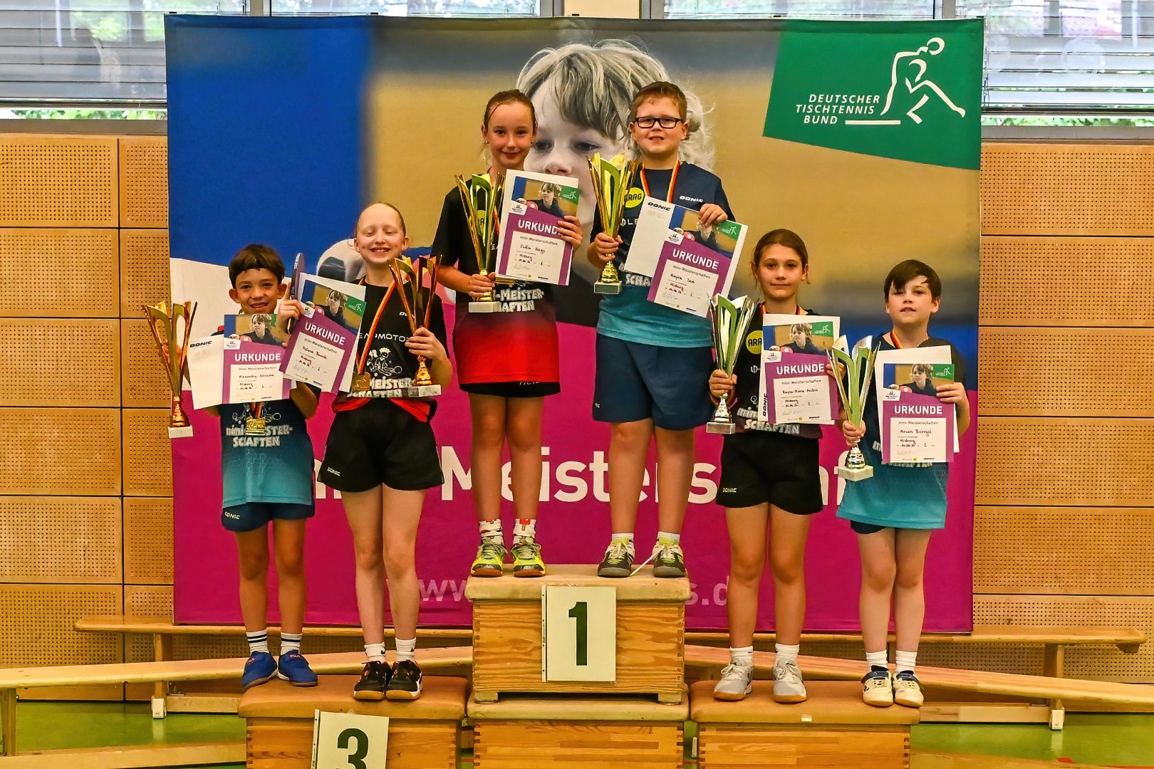 Bundesfinale der 43. mini-Meisterschaften - Die Siegerehrung - Foto von Jörg Fuhrmann